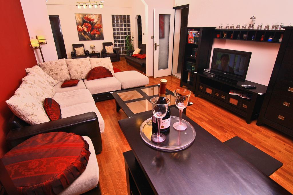 Nirvana Accommodation Bucureşti Eksteriør bilde
